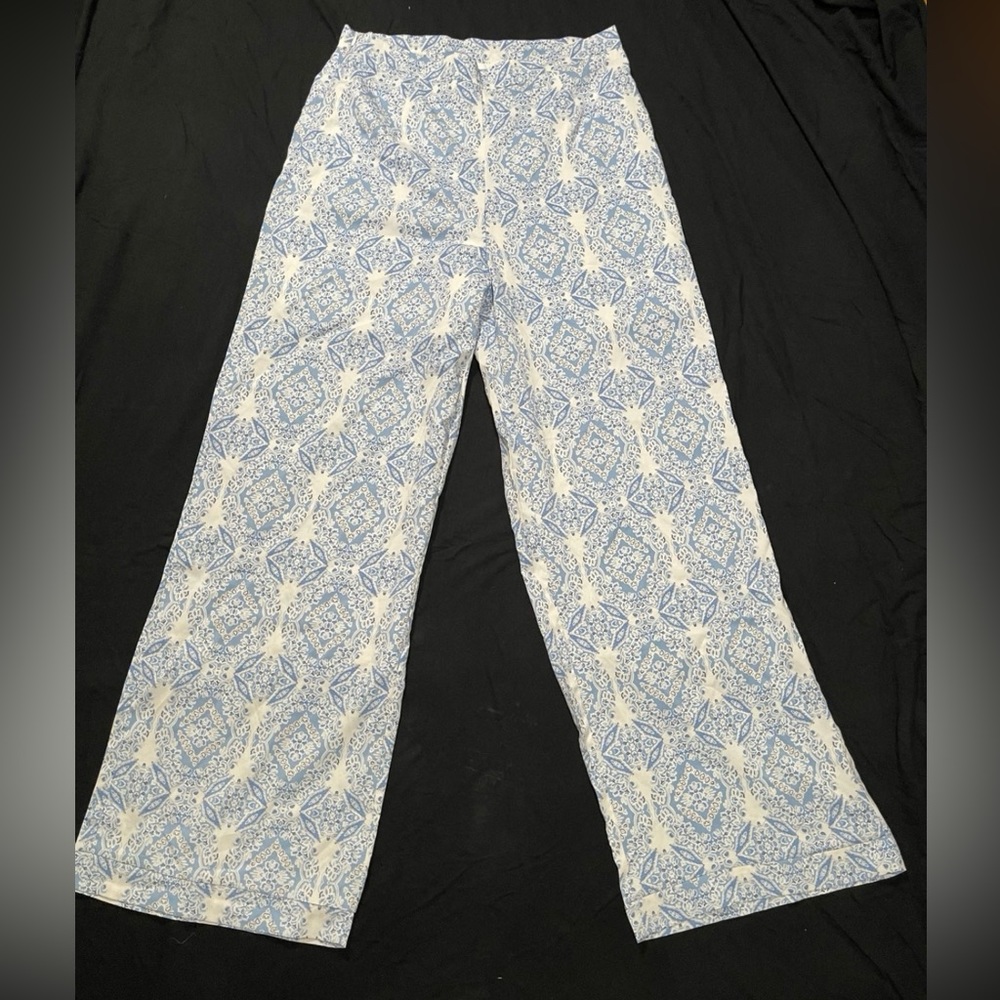SHEIN paisley pant - Picture 2 of 3